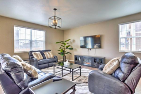 10 Mi to DIA Spacious Aurora House with Yard!